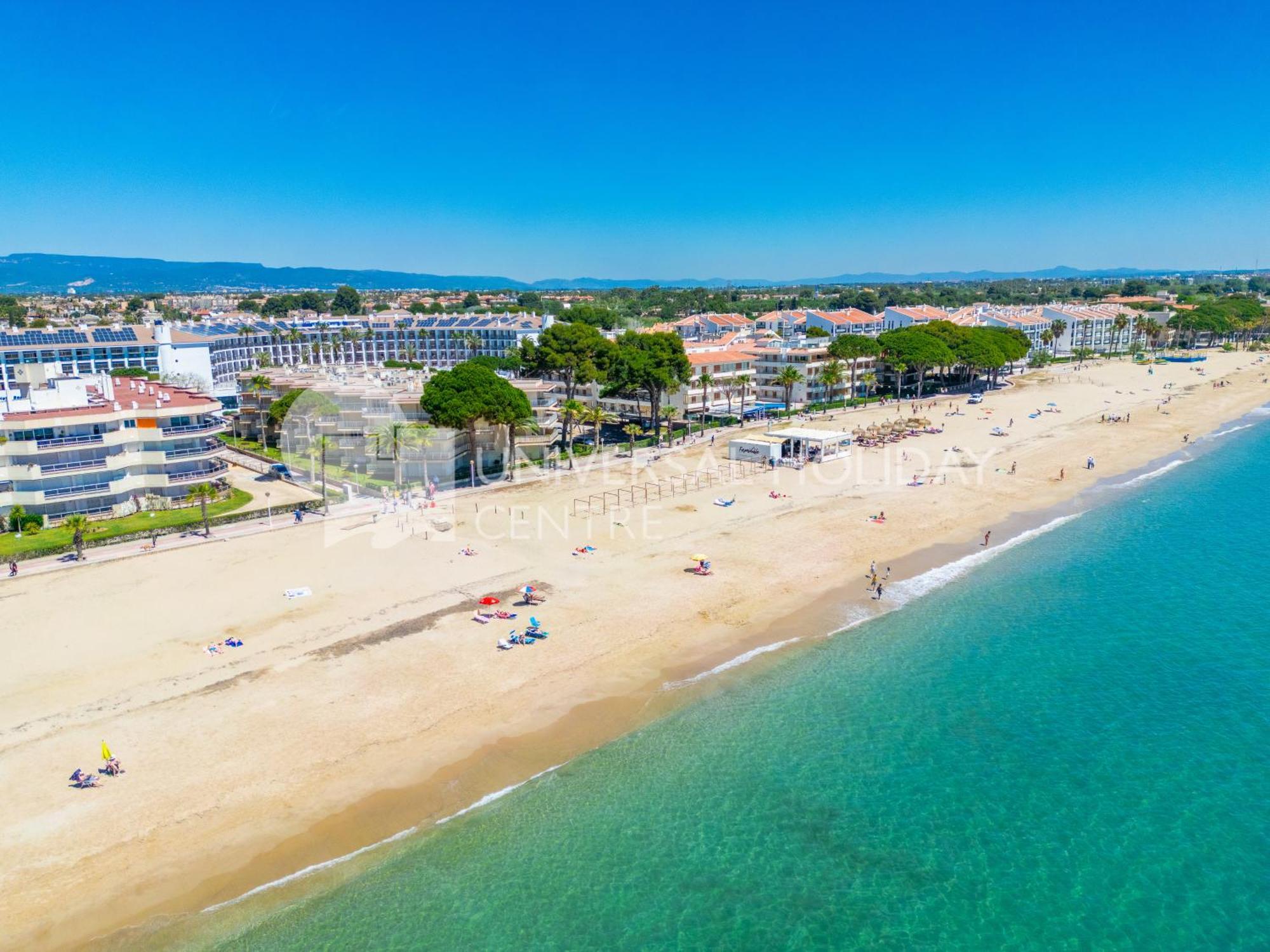 Uhc Dms Family Apartments Cambrils Exterior photo