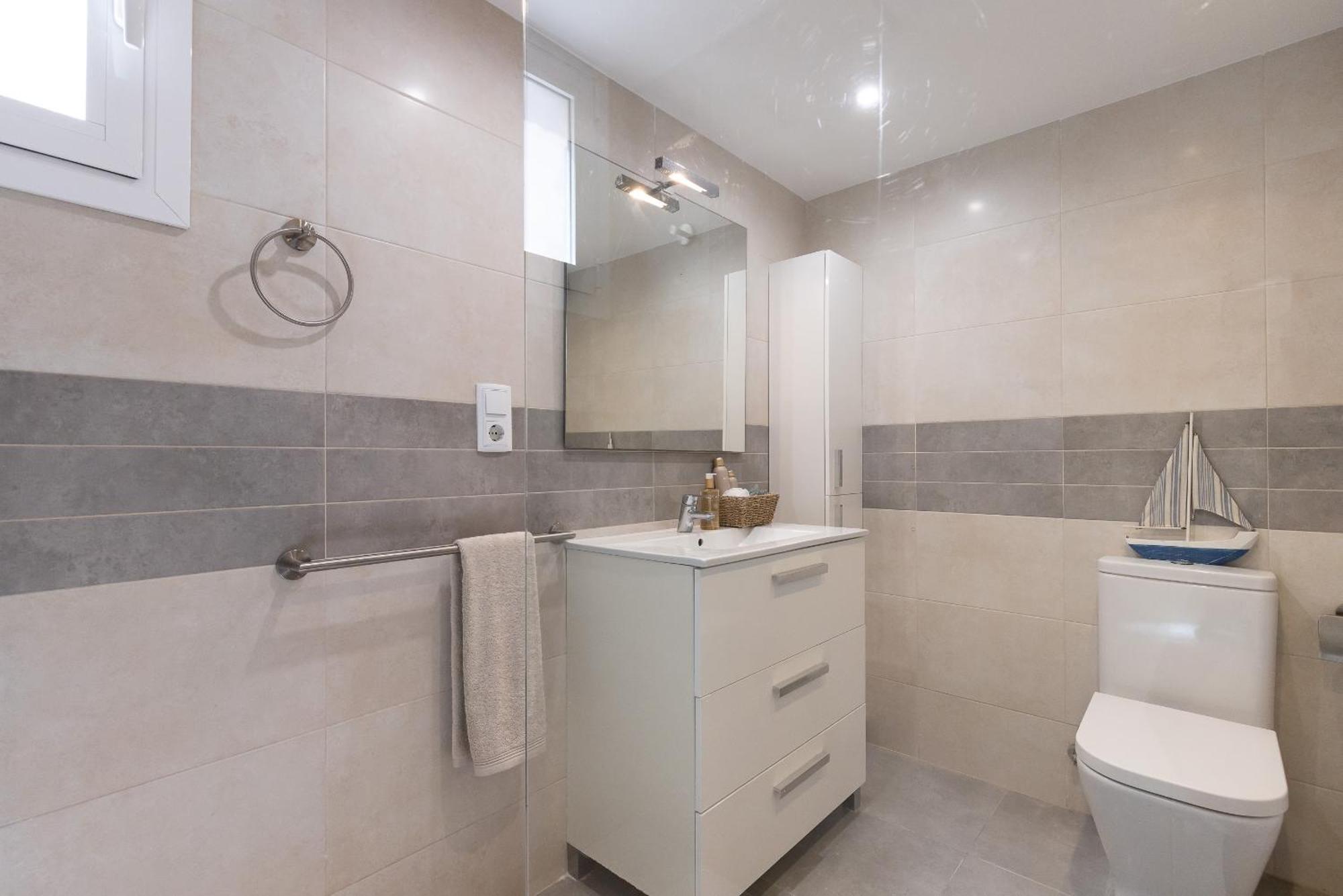 Uhc Dms Family Apartments Cambrils Room photo