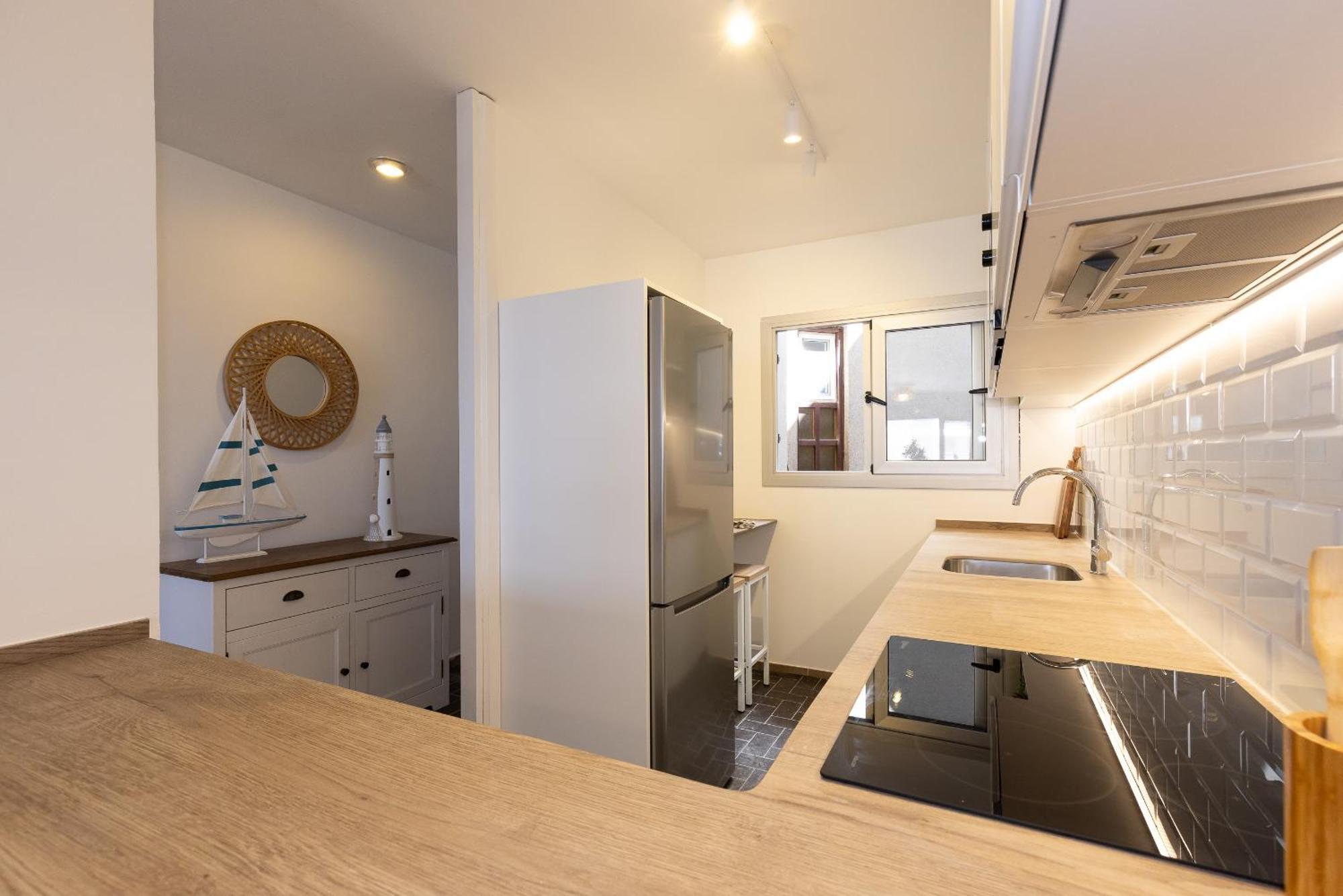 Uhc Dms Family Apartments Cambrils Room photo